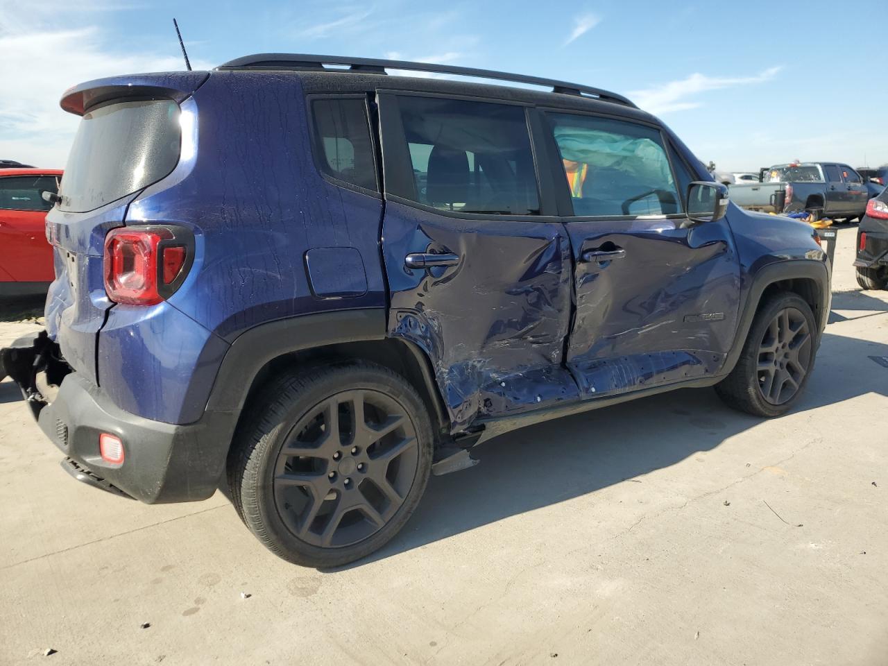 2020 Jeep Renegade Latitude - Фото 3