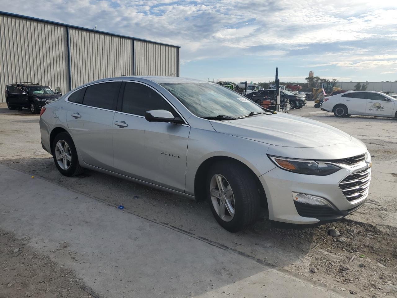 2021 Chevrolet Malibu Ls - Image 4