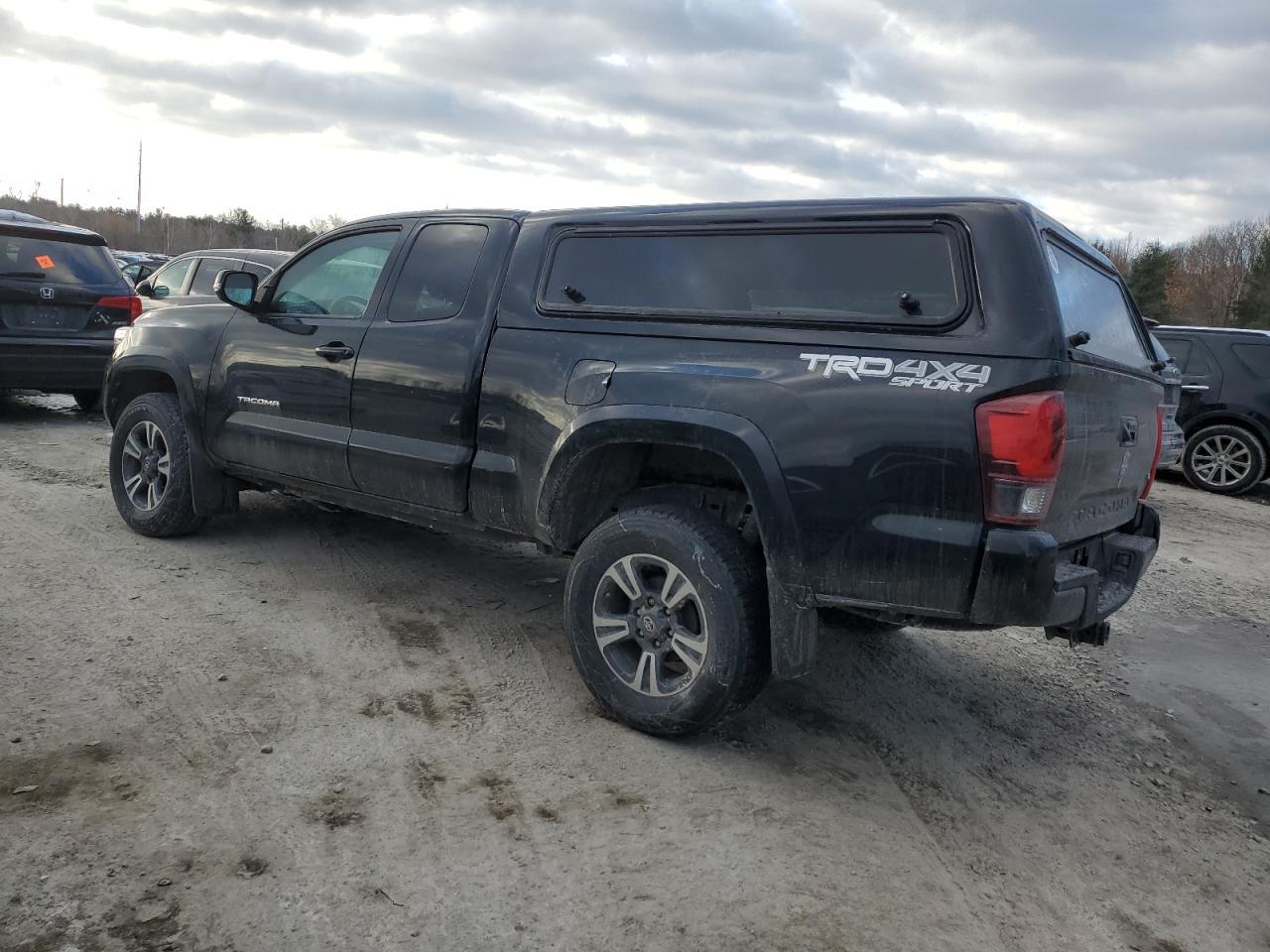 2019 Toyota Tacoma Access Cab - Фото 2