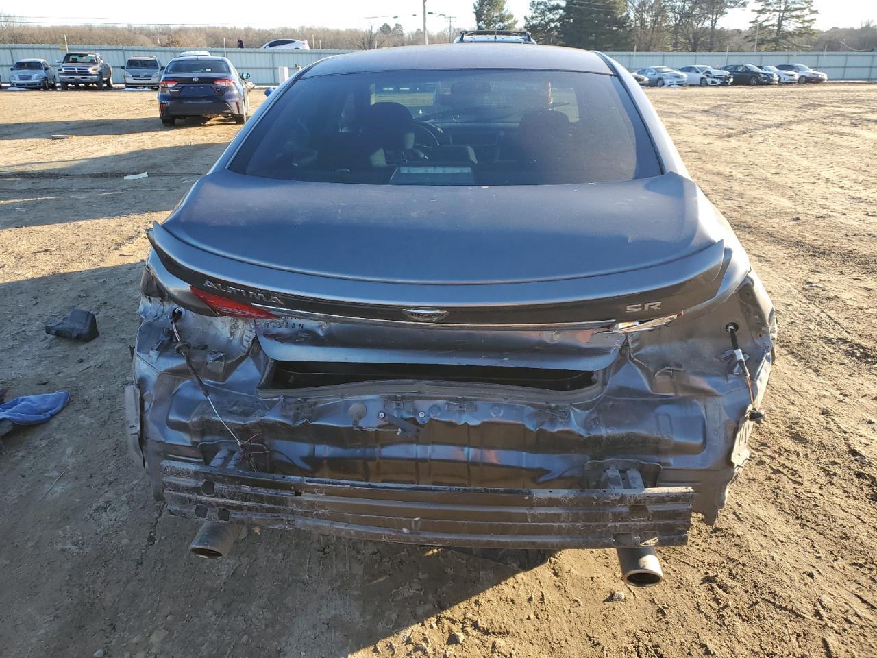 2016 Nissan Altima 2.5 - Фото 6