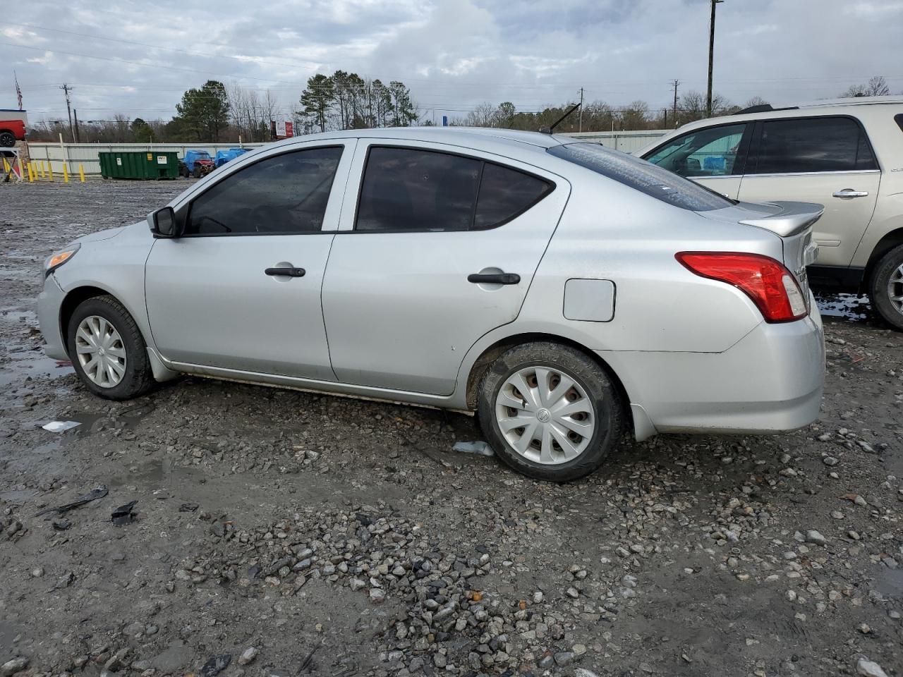 2018 Nissan Versa S - Фото 2