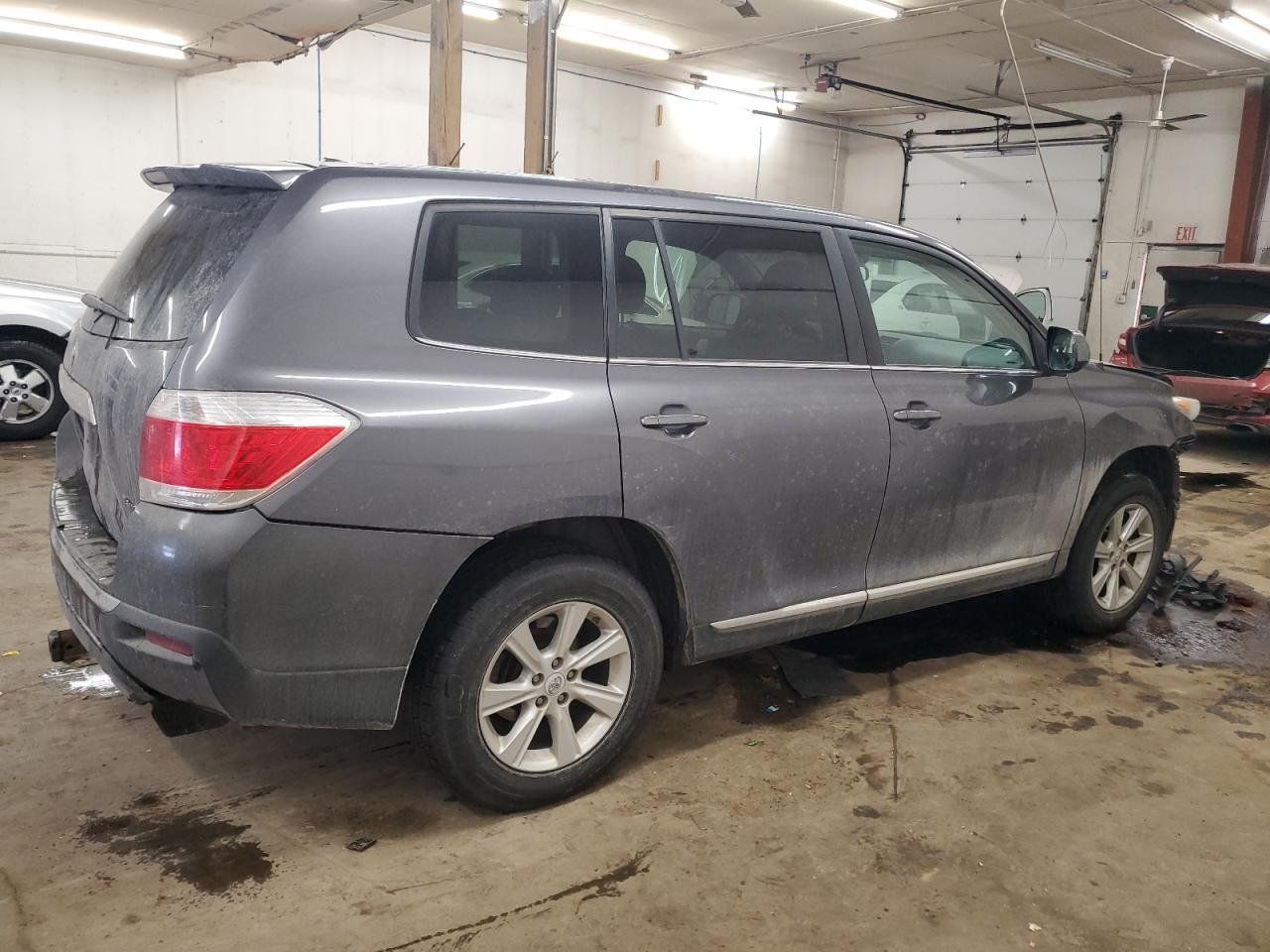 2011 Toyota Highlander Base - Фото 3