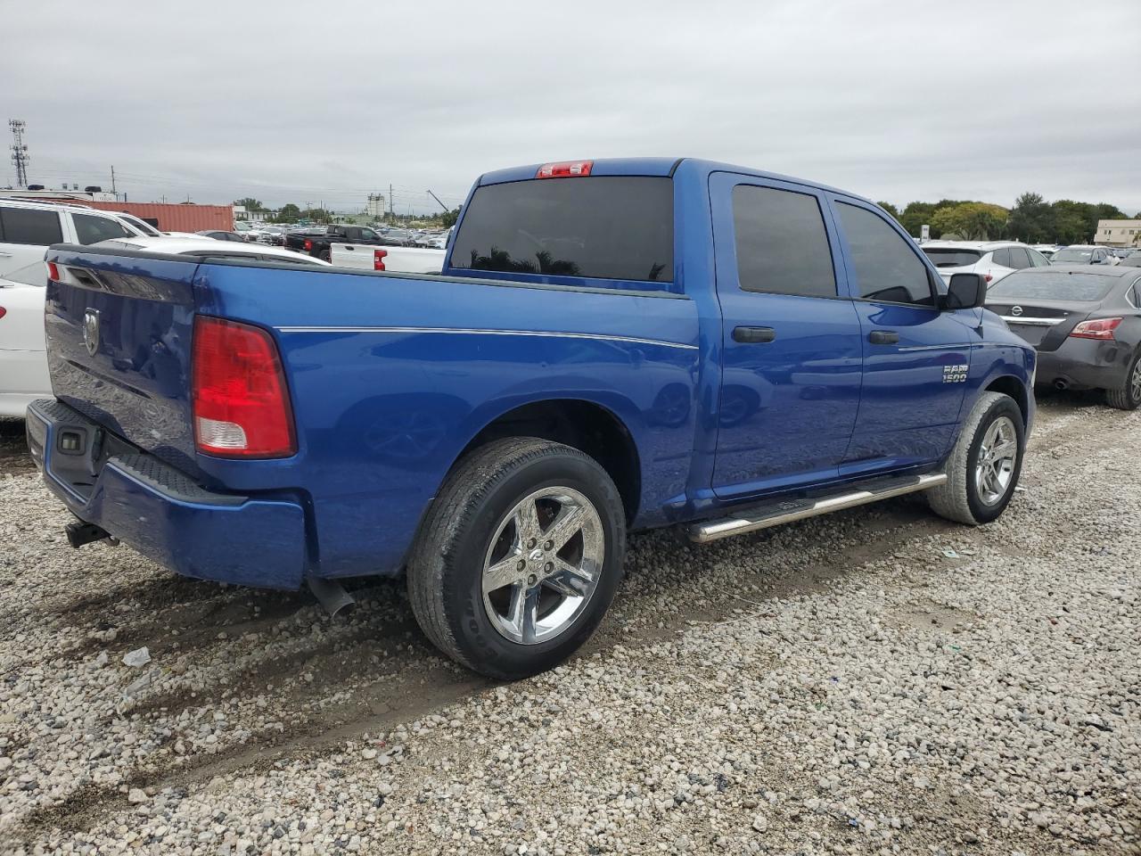 2018 Ram 1500 St - Image 3
