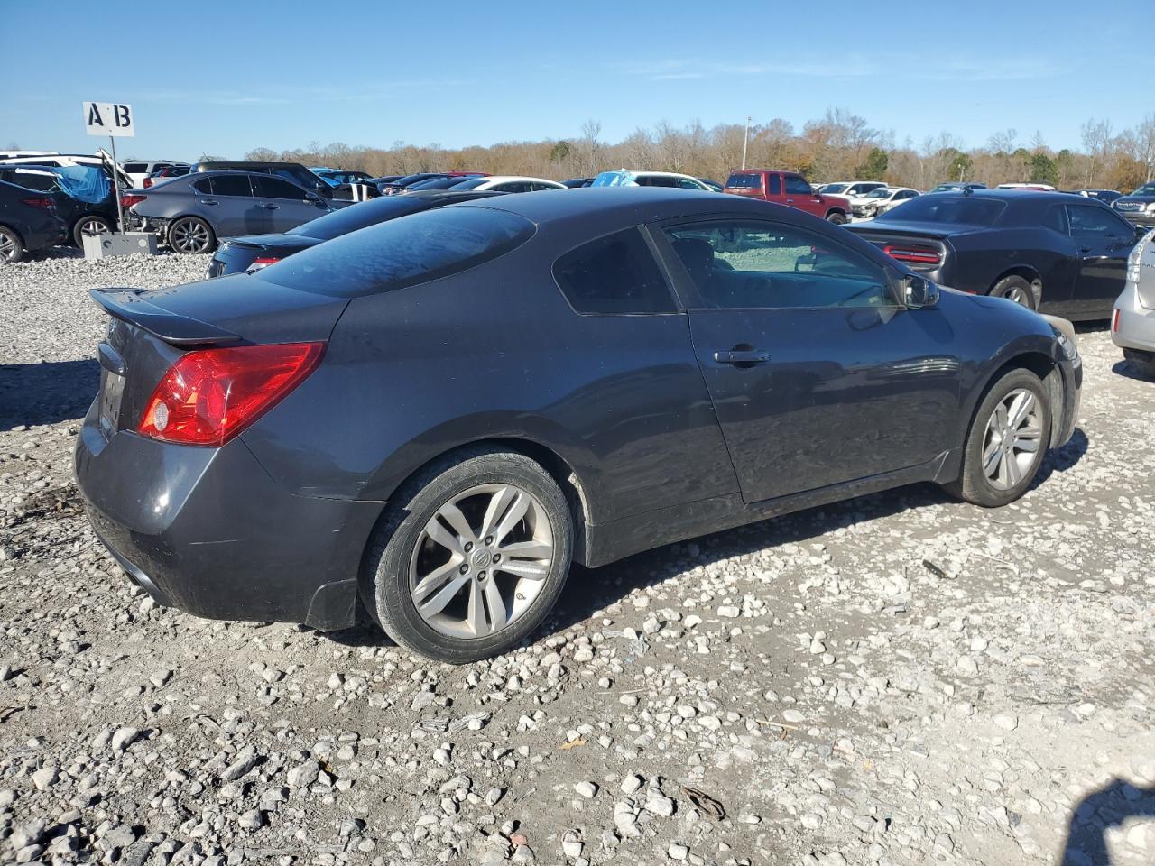 2010 Nissan Altima S - Фото 3