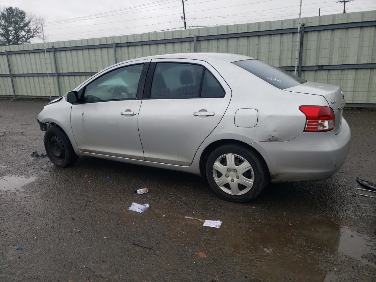 2008 Toyota Yaris - Фото 2