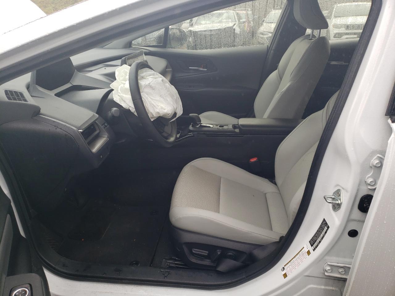 2024 Toyota Prius Le - Фото 7