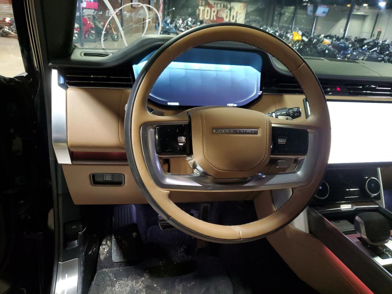 2023 Land Rover Range Rover Autobiography - Image 7