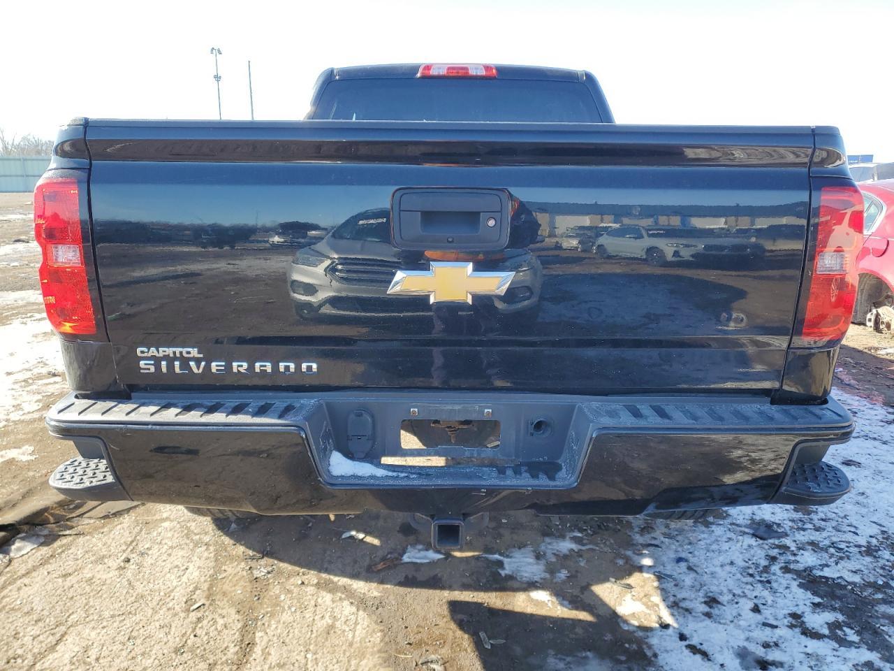 2018 Chevrolet Silverado K1500 Custom - Фото 6