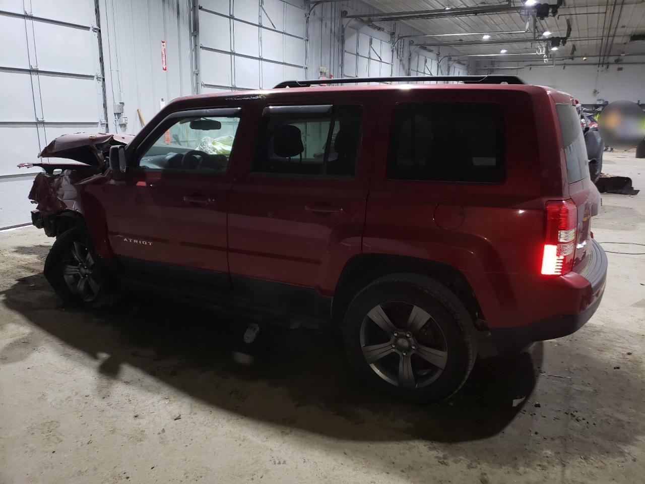 2015 Jeep Patriot Latitude - Фото 2