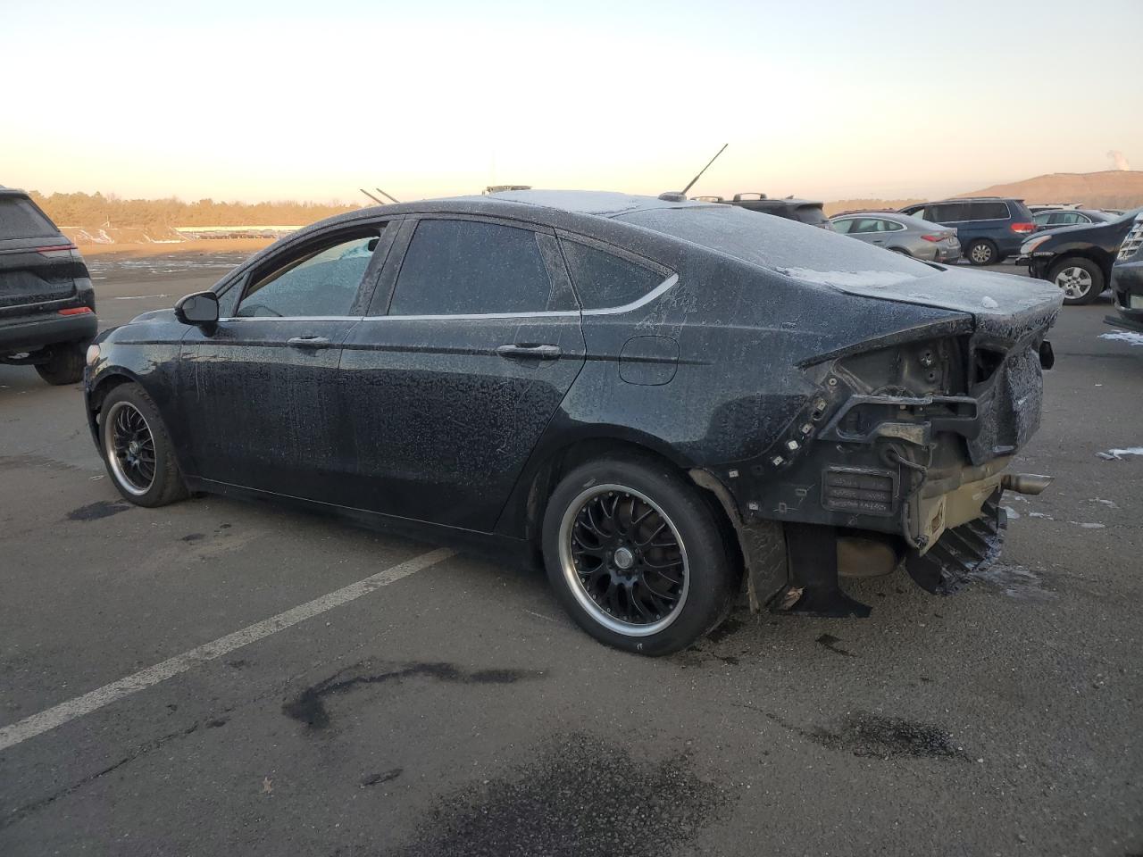 2015 Ford Fusion Se - Image 2