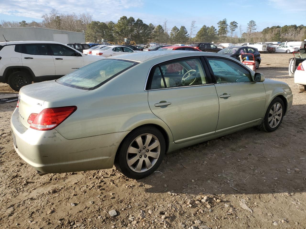 2005 Toyota Avalon Xl - Фото 3