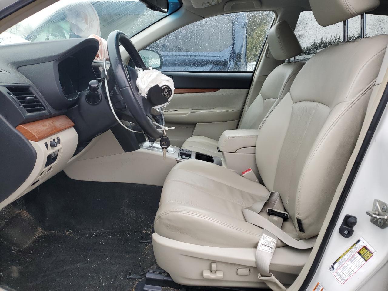 2013 Subaru Outback Li - Фото 7