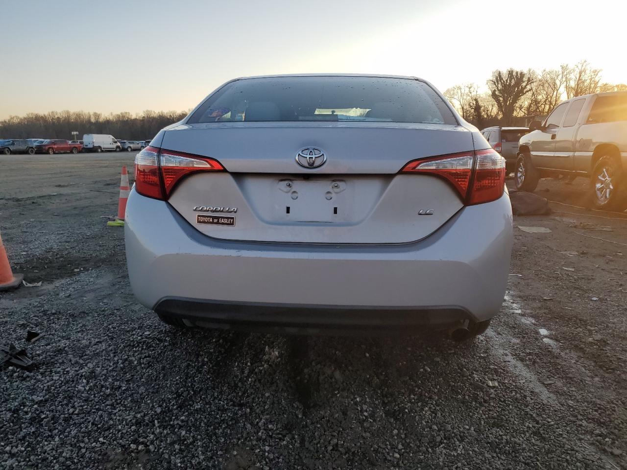 2014 Toyota Corolla L - Фото 6