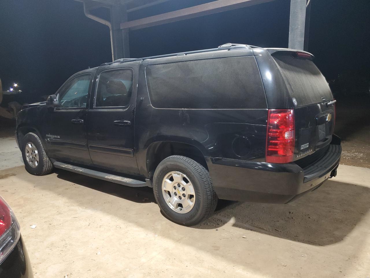 2013 Chevrolet Suburban C1500 Lt - Фото 2