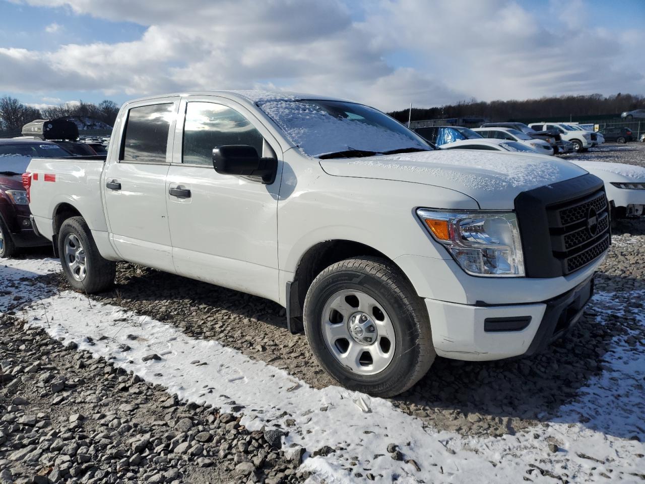 2022 Nissan Titan S - Фото 7