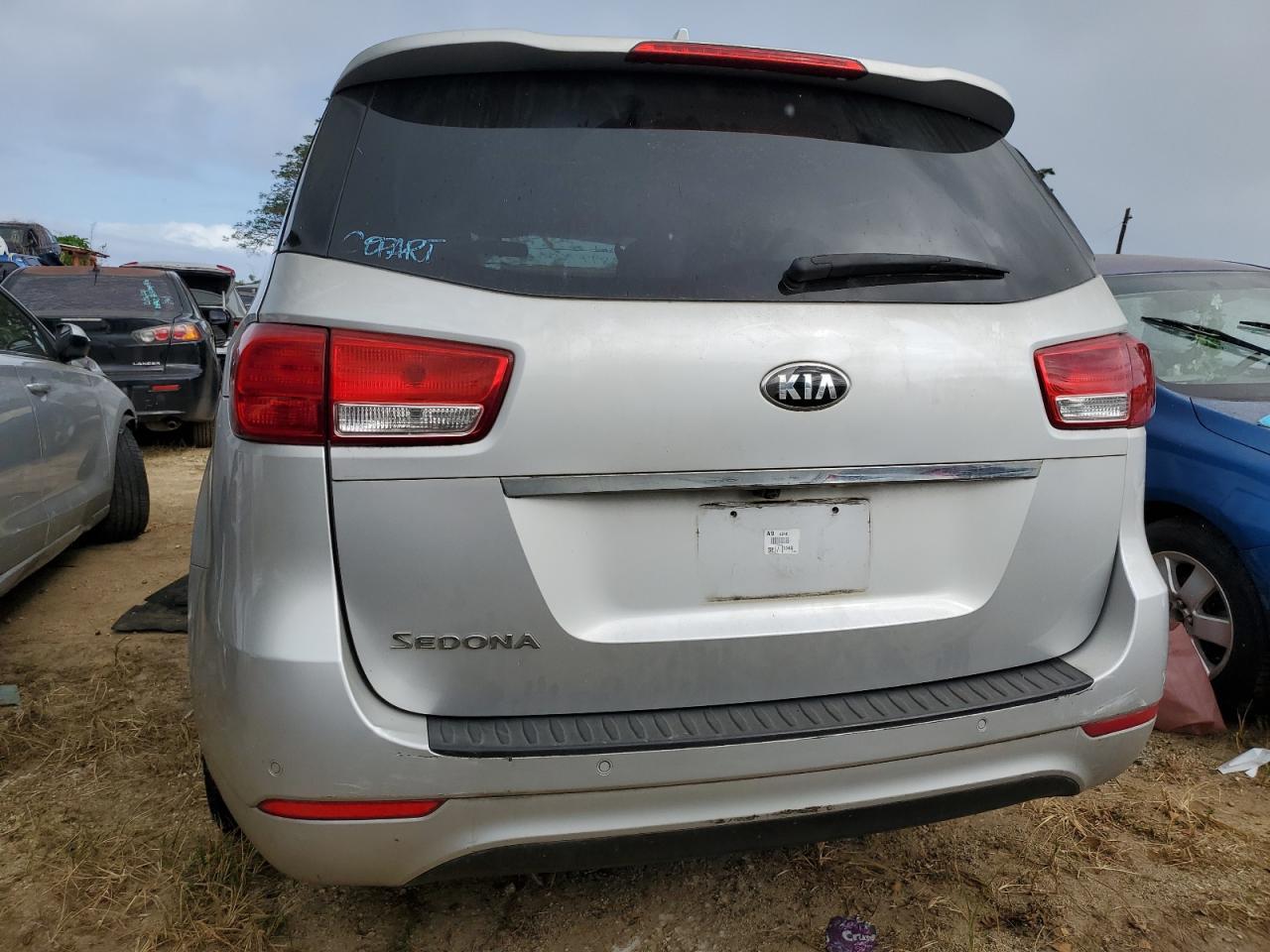 2018 Kia Sedona L - Фото 6
