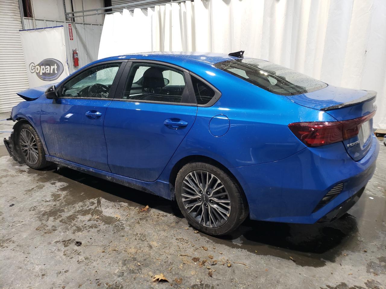 2023 Kia Forte Gt Line - Image 2