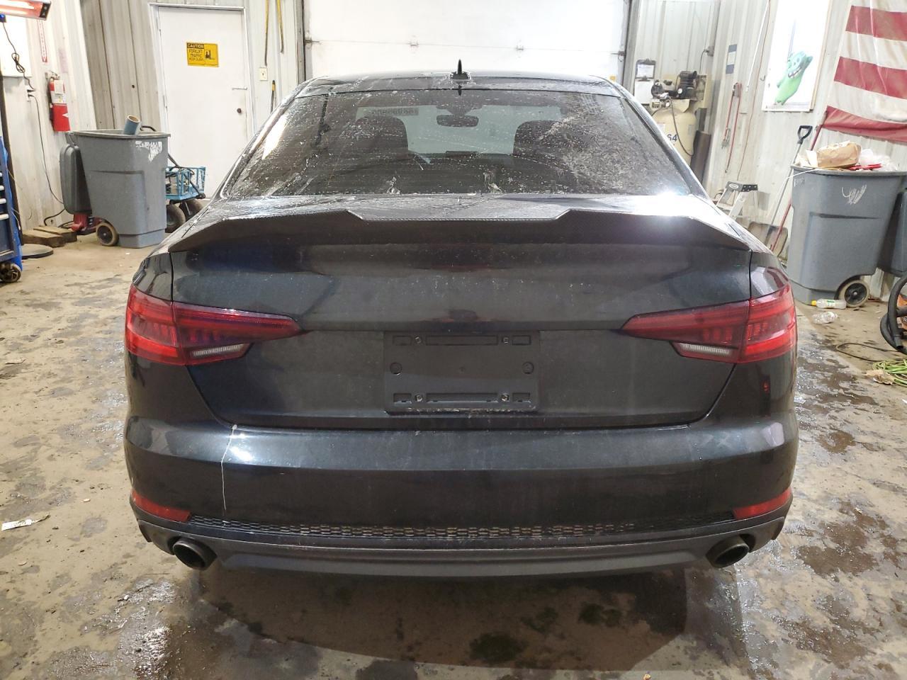 2018 Audi A4 Premium - Фото 6