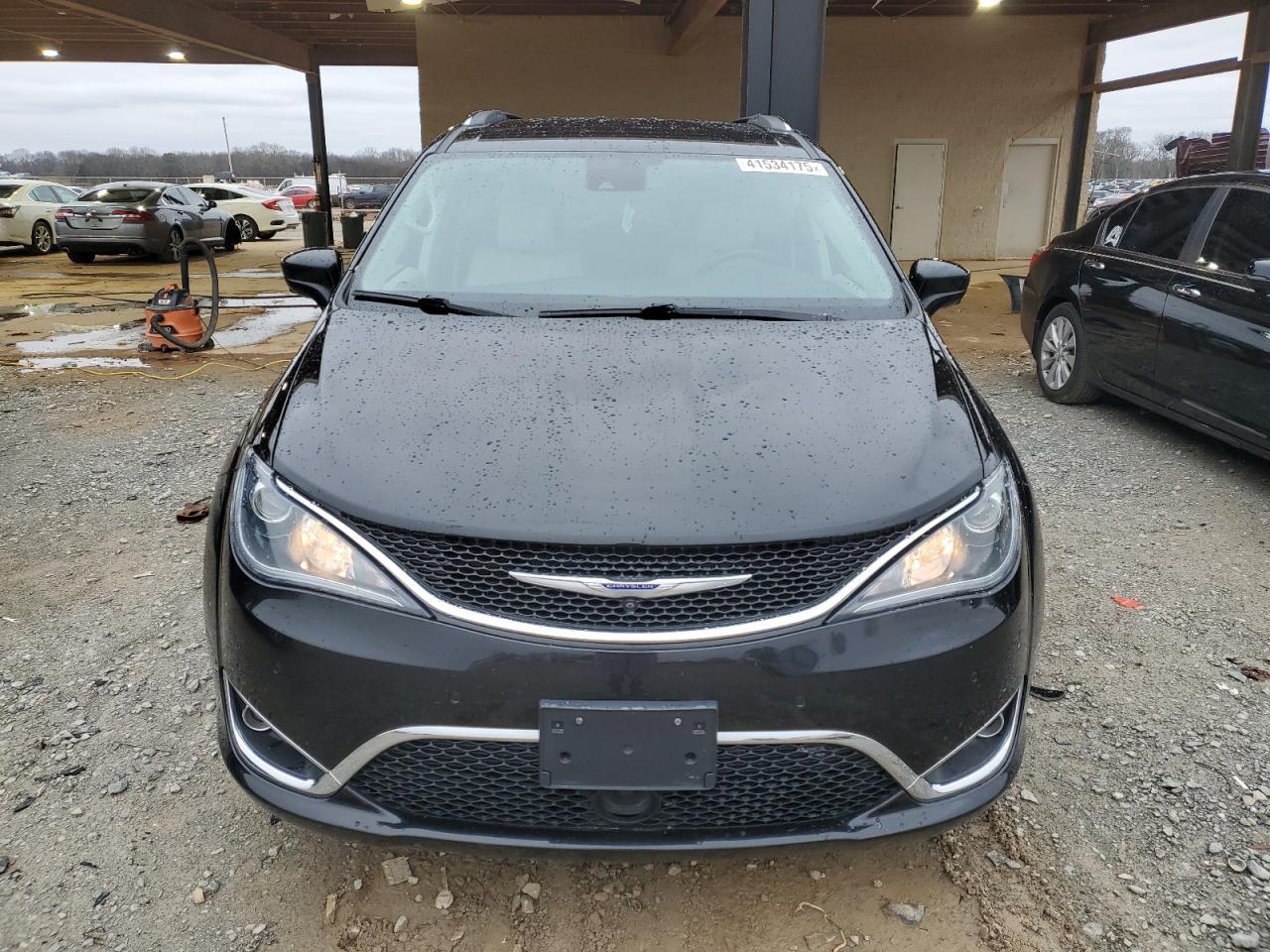2018 Chrysler Pacifica Touring L Plus - Image 5
