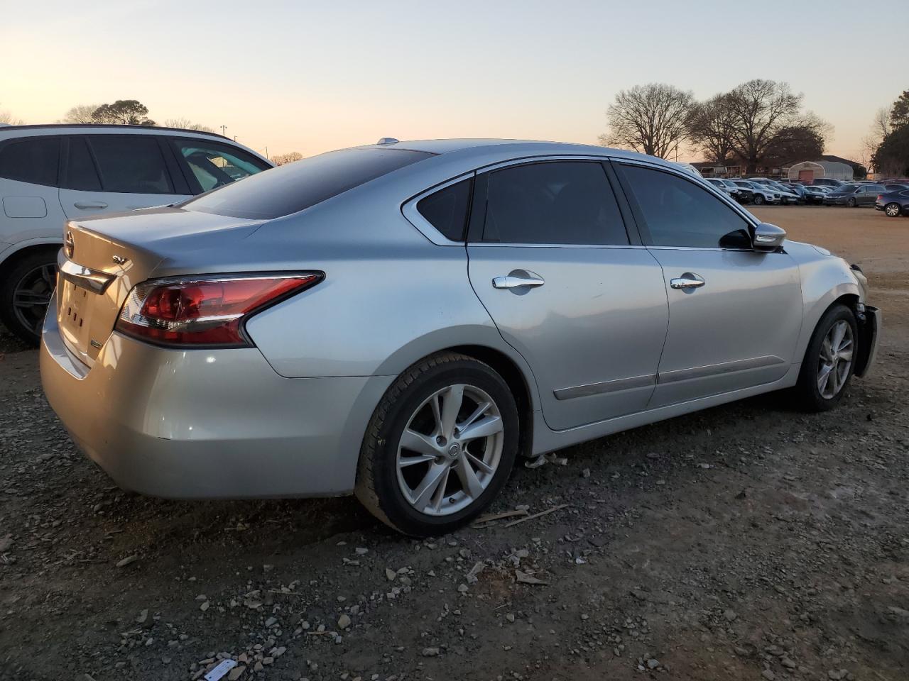 2014 Nissan Altima 2.5 - Image 3
