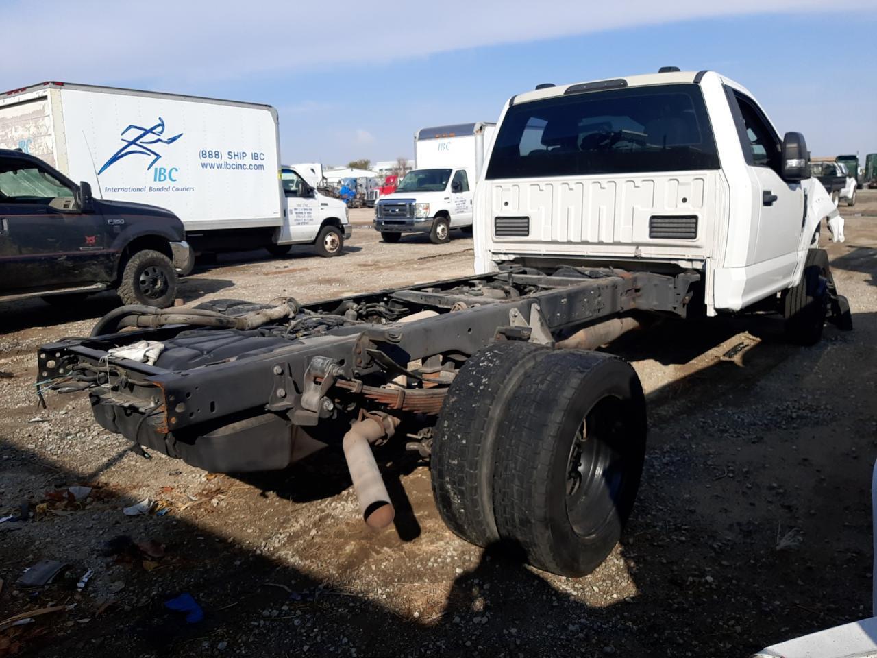 2020 Ford F550 Super Duty - Фото 3