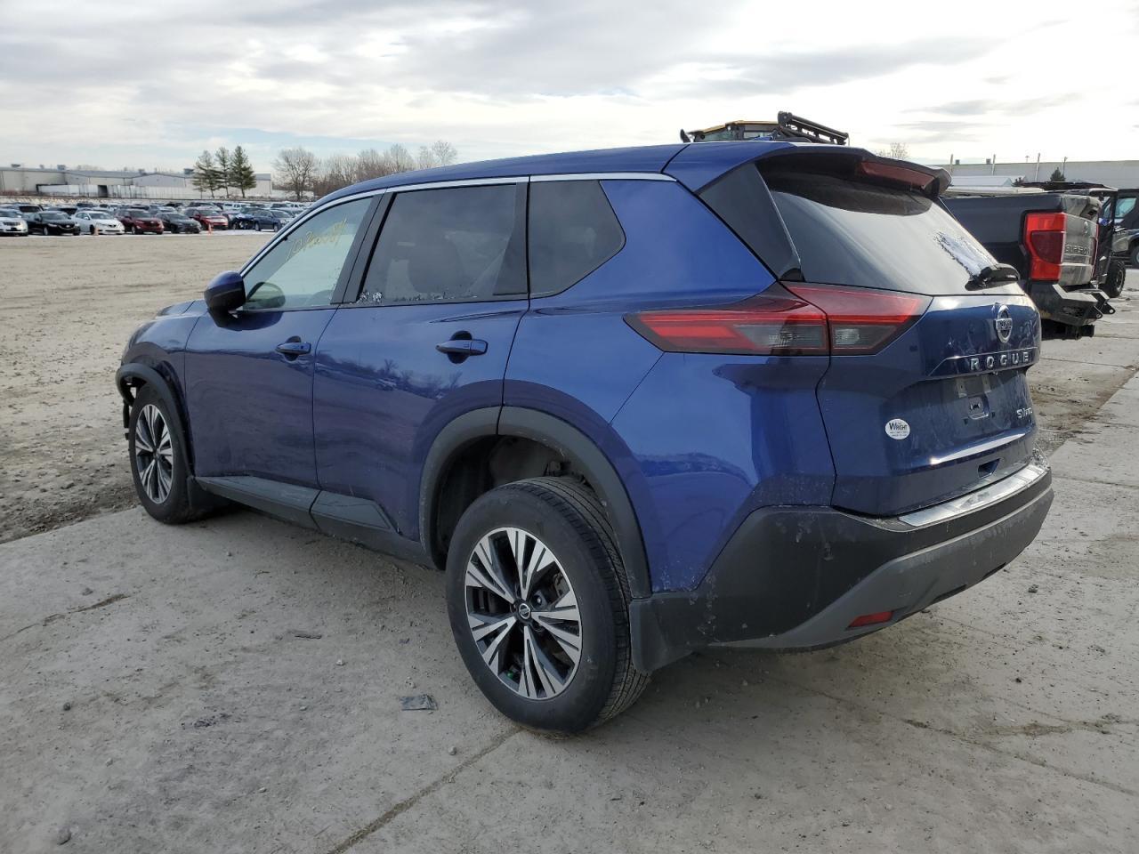 2021 Nissan Rogue Sv - Фото 2