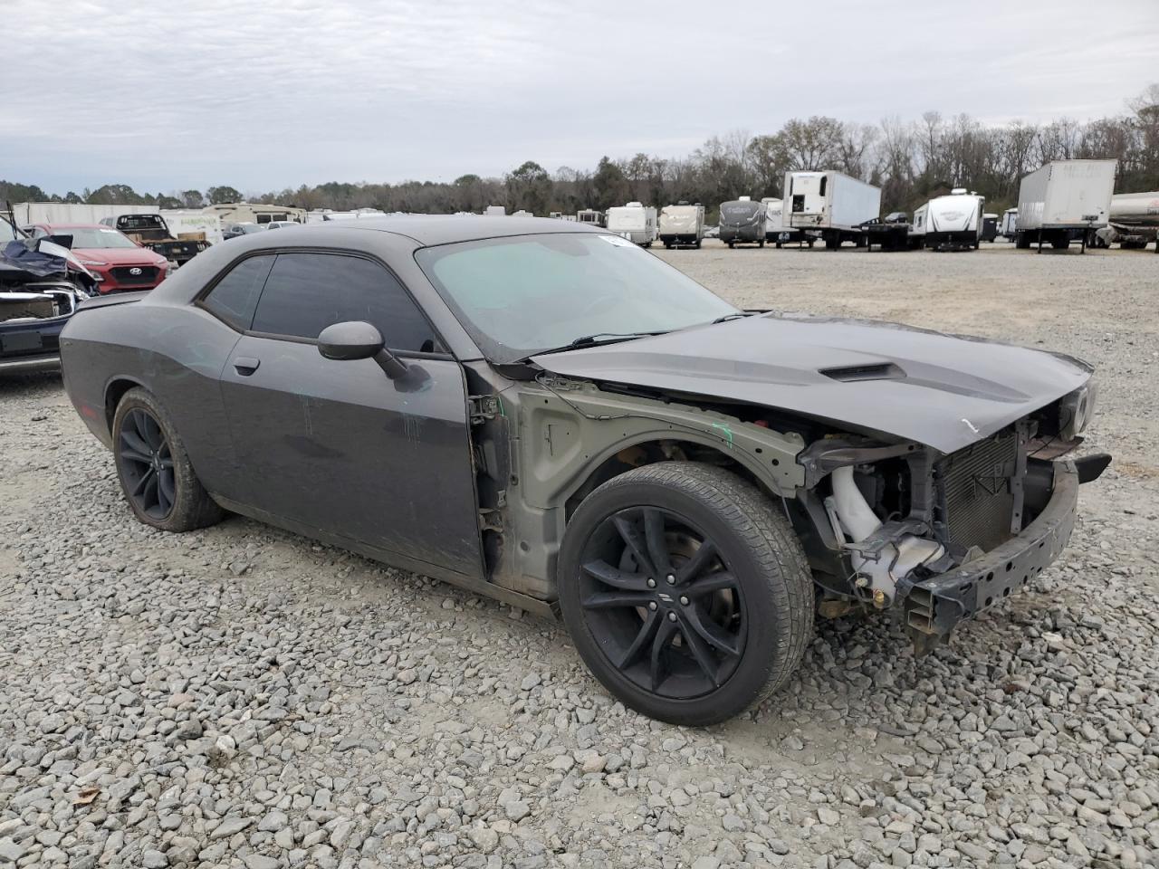 2017 Dodge Challenger Sxt - Image 4