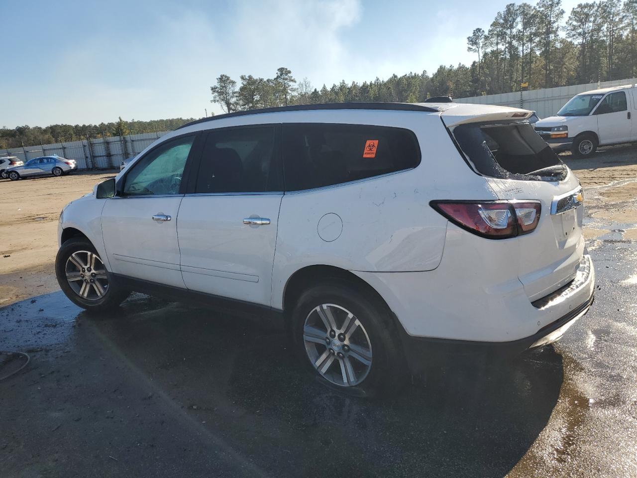 2016 Chevrolet Traverse Lt - Фото 2