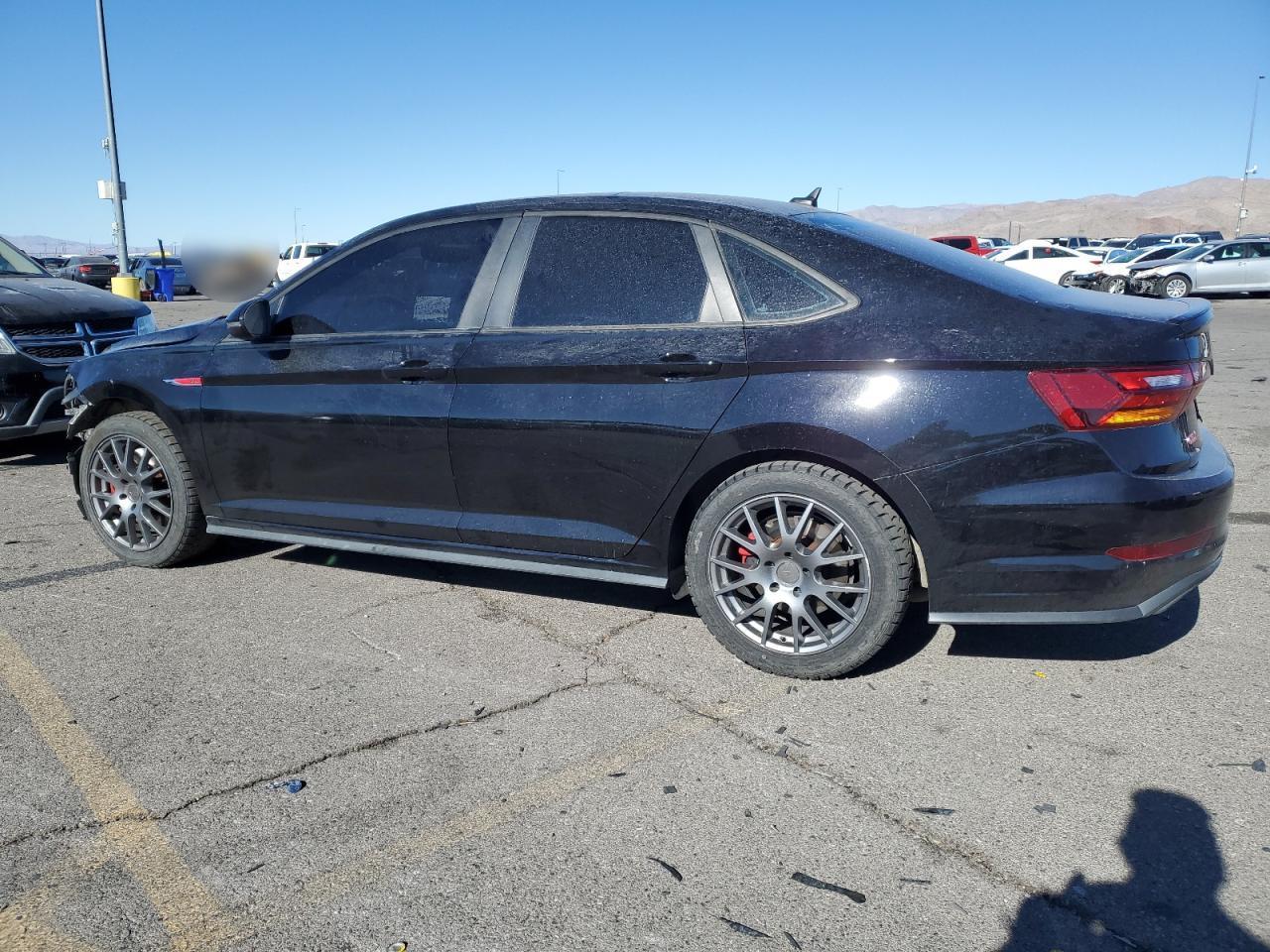 2019 Volkswagen Jetta Gli - Image 2