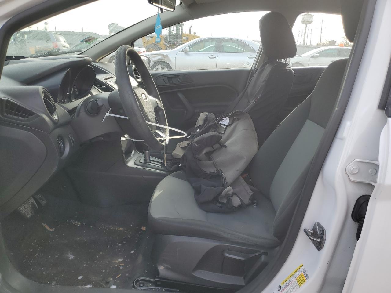 2015 Ford Fiesta S - Image 7