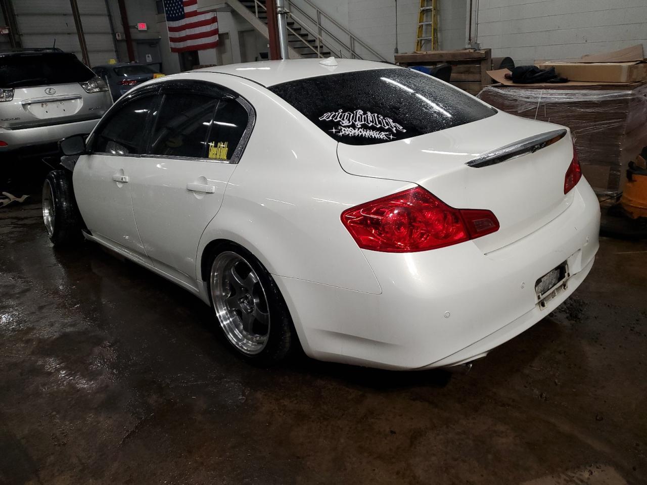 2013 Infiniti G37 - Фото 2