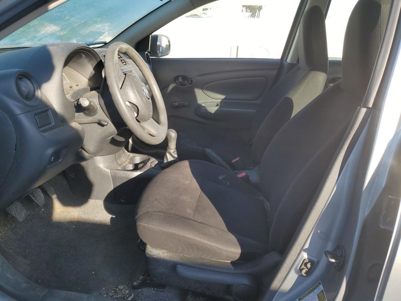 2012 Nissan Versa S - Фото 7