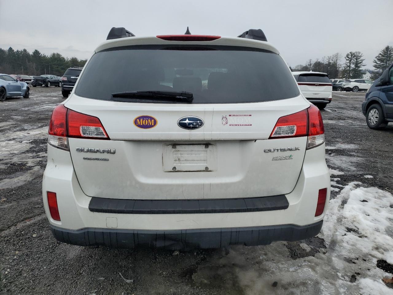 2013 Subaru Outback Li - Фото 6