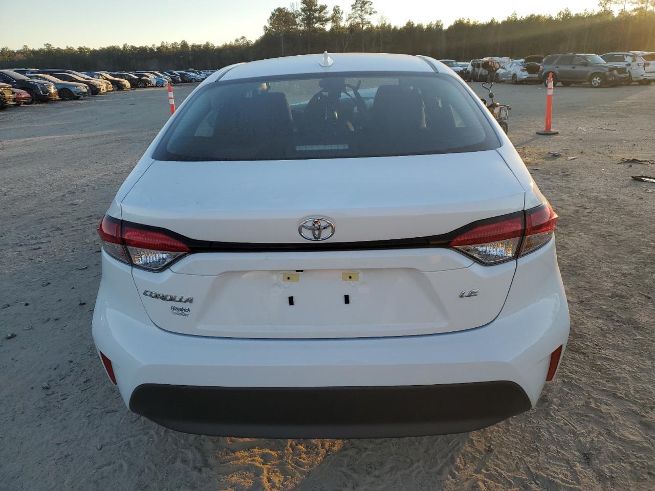 2025 Toyota Corolla Le - Фото 6