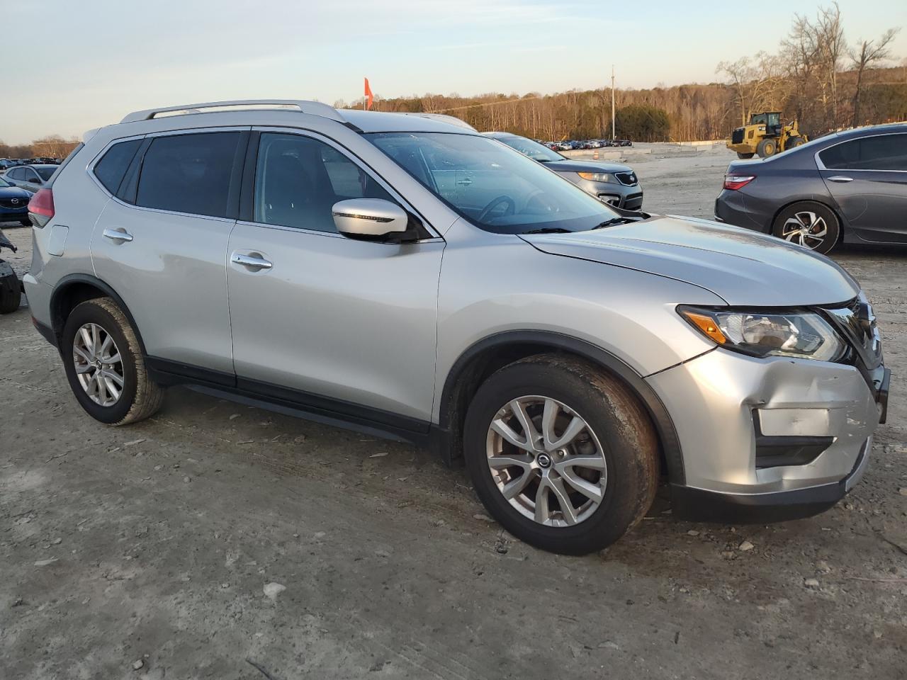 2017 Nissan Rogue S - Фото 4
