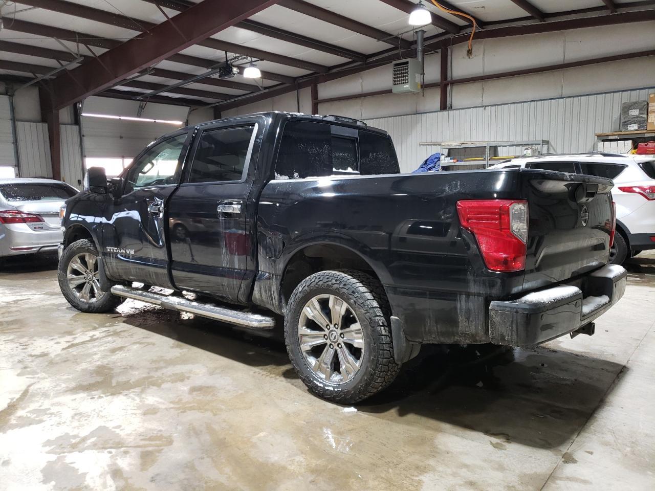 2018 Nissan Titan Sv - Image 2