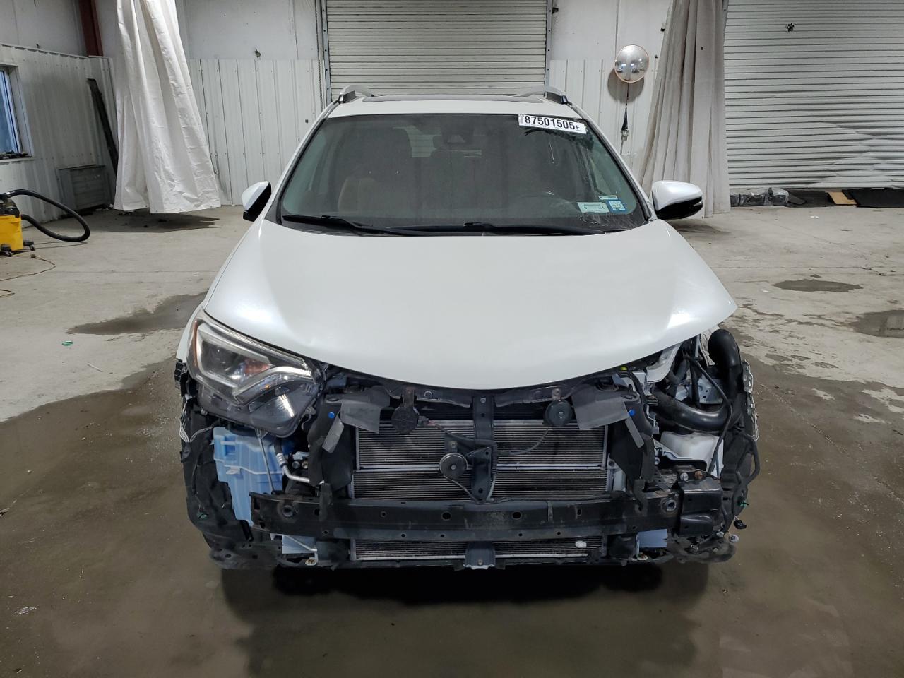 2016 Toyota Rav4 Hv Limited - Image 5