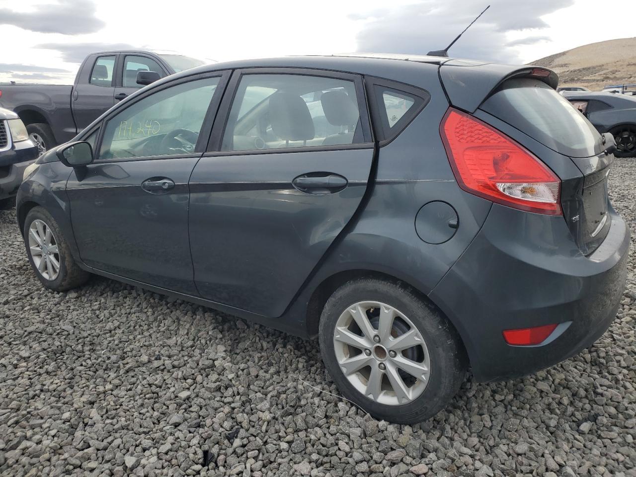 2011 Ford Fiesta Se - Фото 2