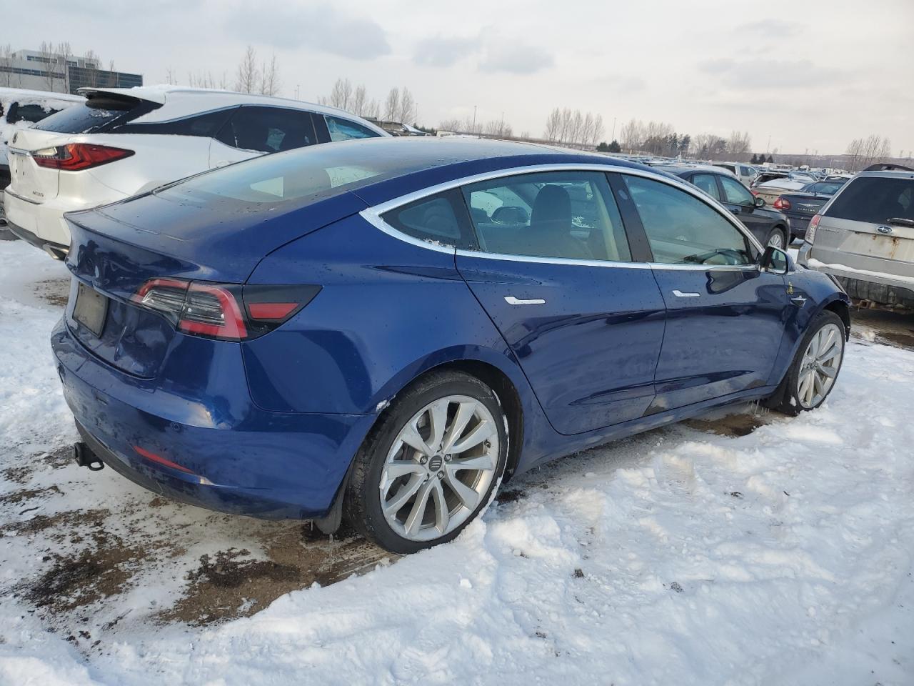 2020 Tesla Model 3 - Фото 3