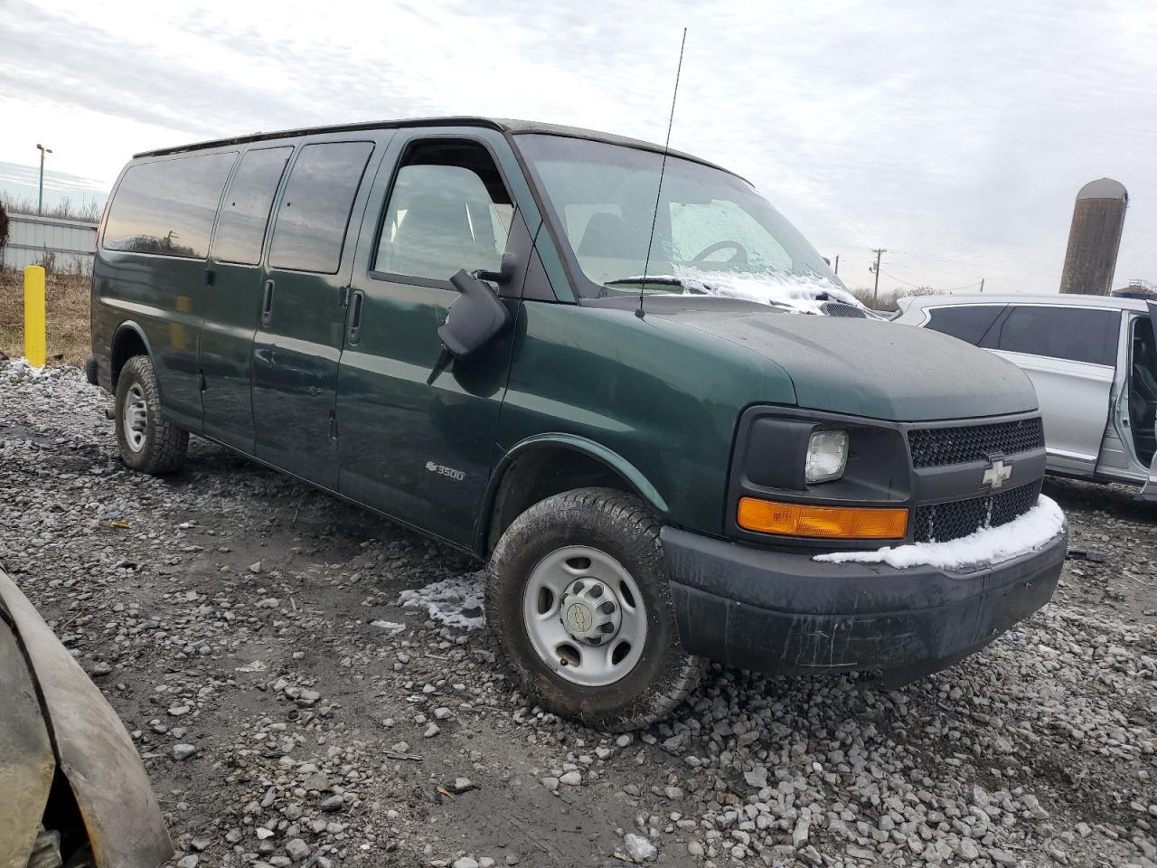 2005 Chevrolet Express G3500 - Image 4