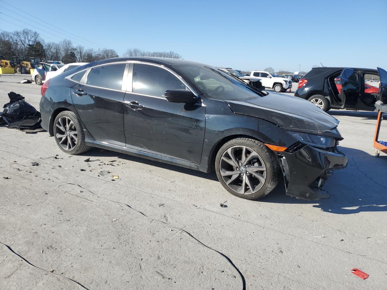 2020 Honda Civic Sport - Фото 4