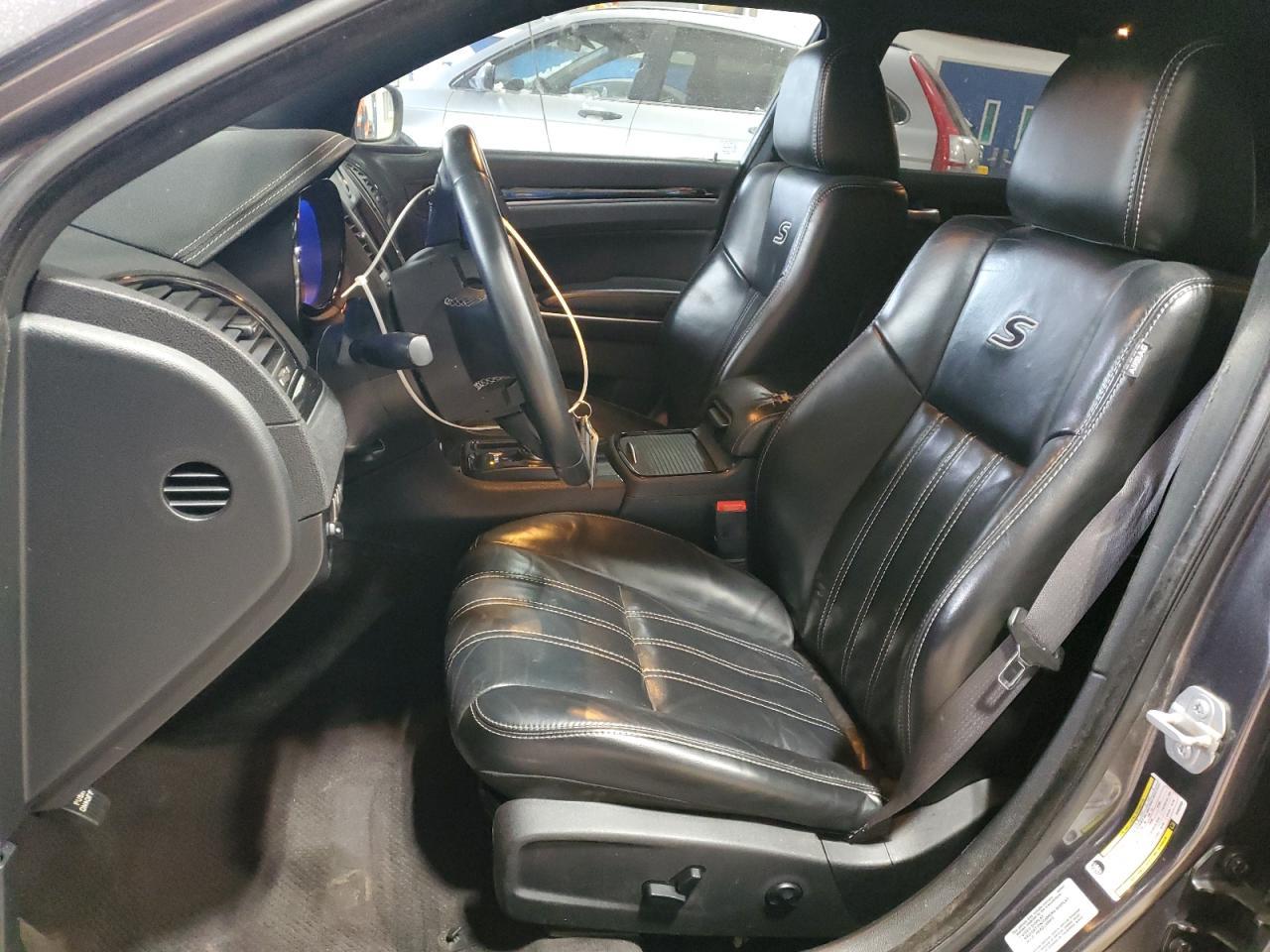 2017 Chrysler 300 S - Фото 7