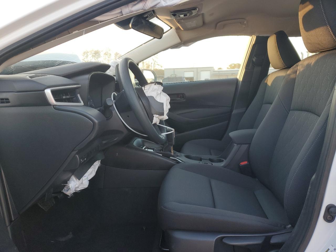 2025 Toyota Corolla Le - Фото 7