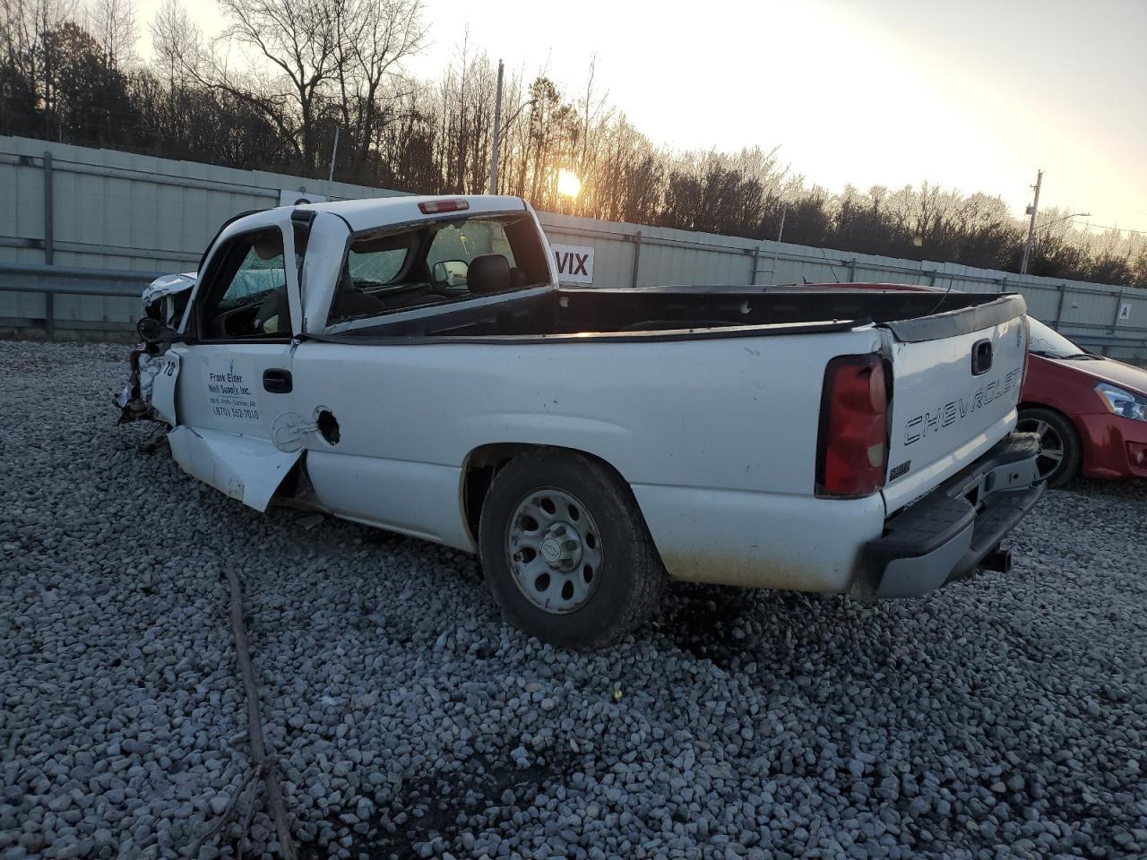 2006 Chevrolet Silverado C1500 - Фото 2