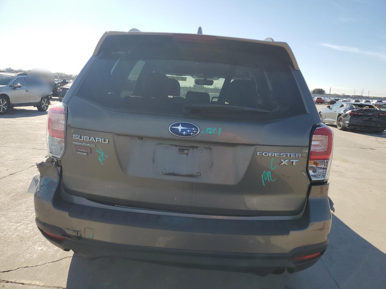 2017 Subaru Forester 2.0Xt Touring - Фото 6