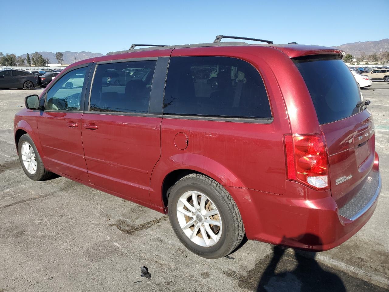 2016 Dodge Grand Caravan Sxt - Фото 2