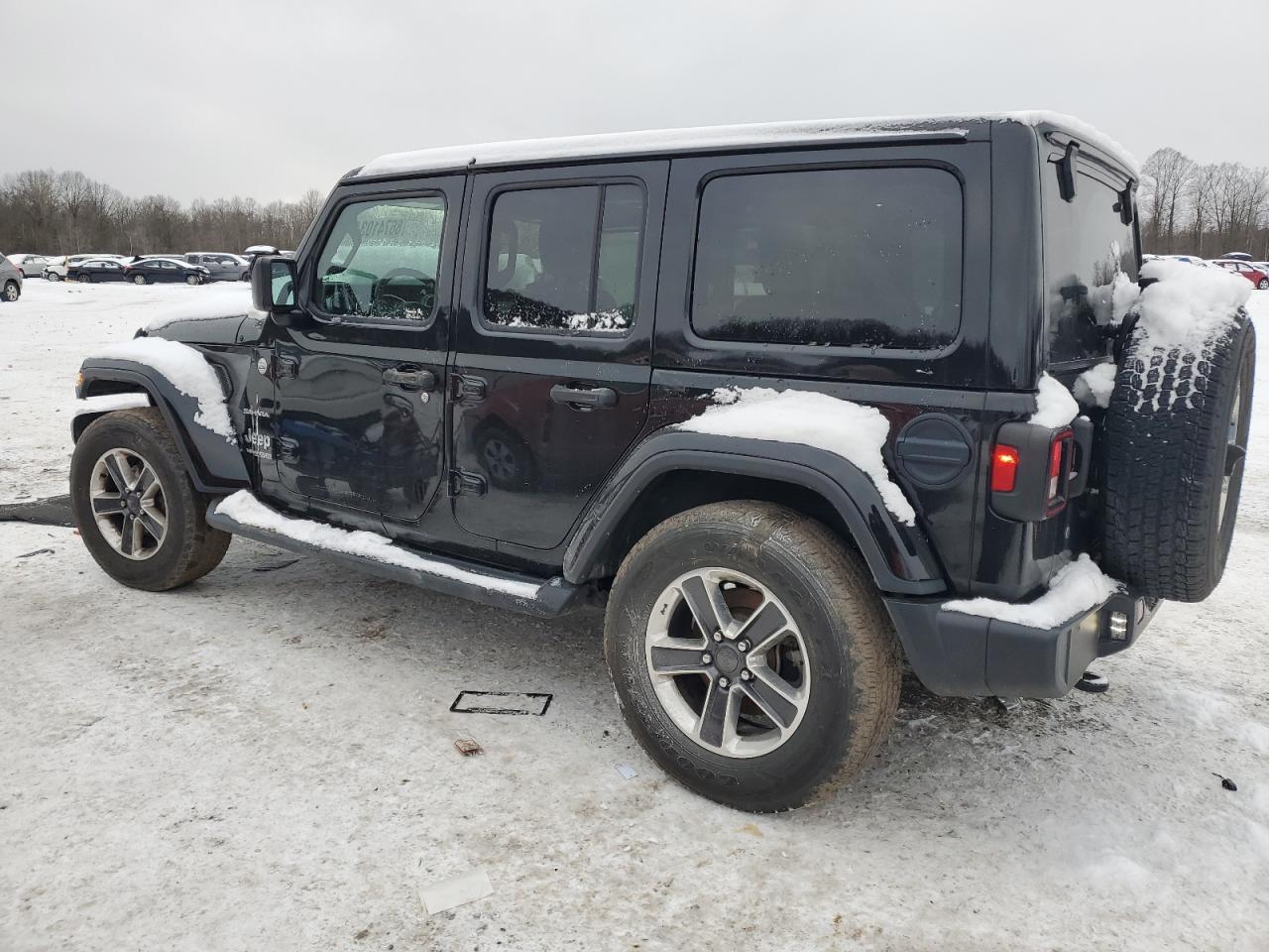 2018 Jeep Wrangler Unlimited Sahara - Image 2