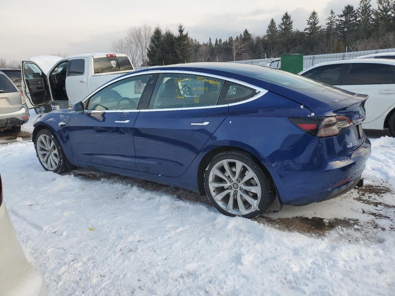 2020 Tesla Model 3 - Фото 2