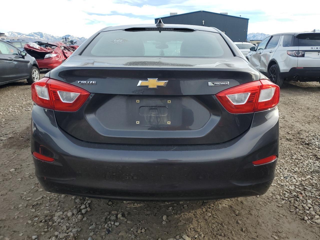 2017 Chevrolet Cruze Premier - Фото 6