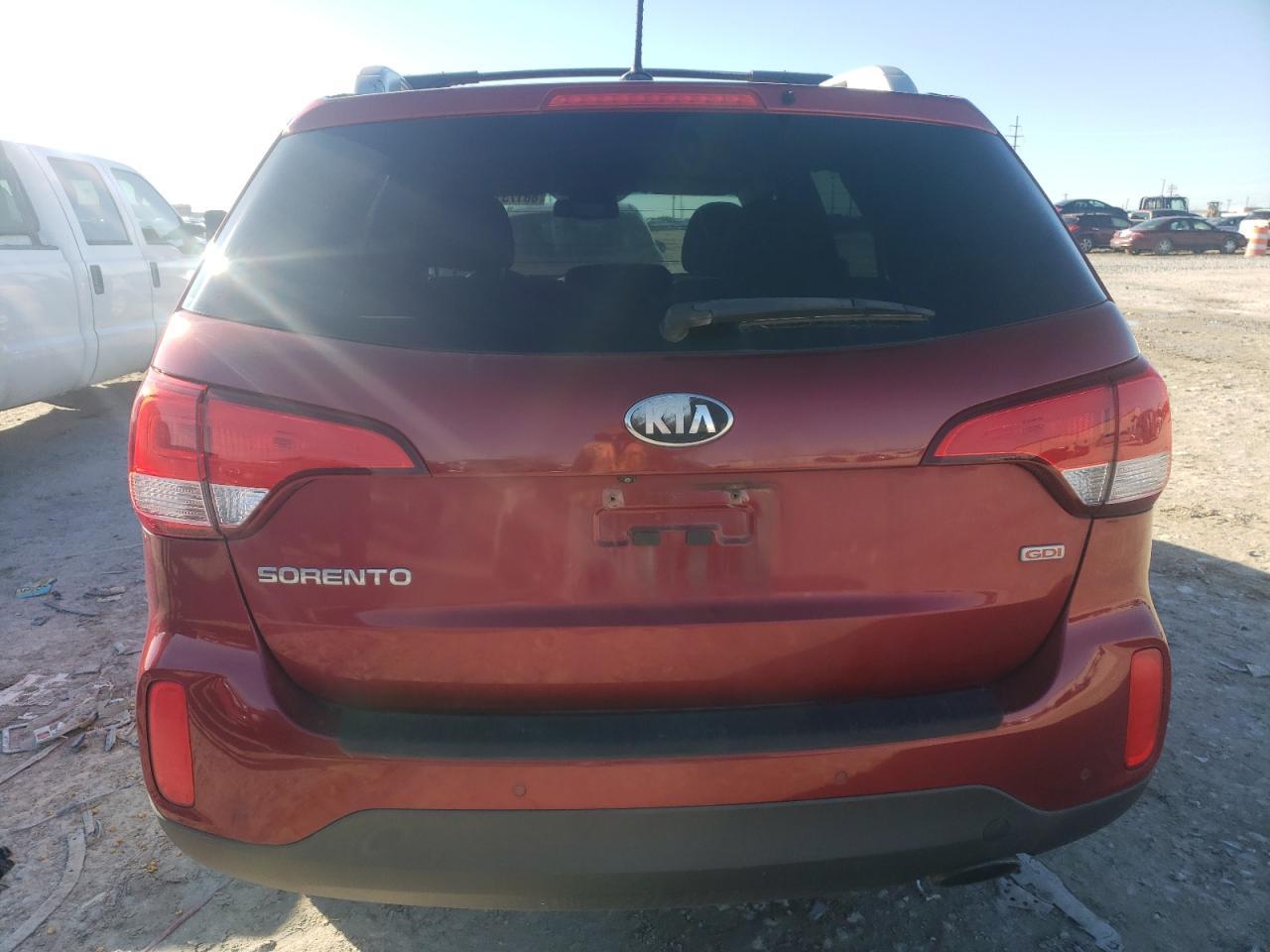 2014 Kia Sorento Lx - Image 6